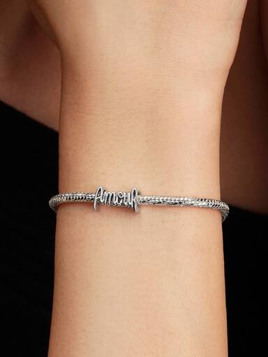 Amour Script Charm
