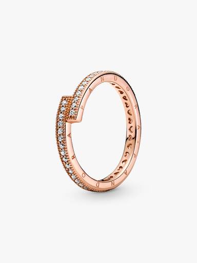 Sparkling Overlapping Ring