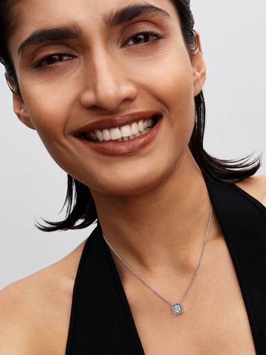 Halo Pendant Collier Necklace