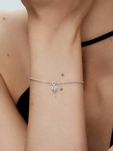 Heart sterling silver bracelet with 0.25 ct TW G-J VS+ round brilliant excellent cut lab-grown diamond