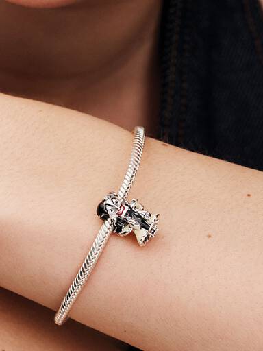 Disney Villains Cruella De Vil Charm