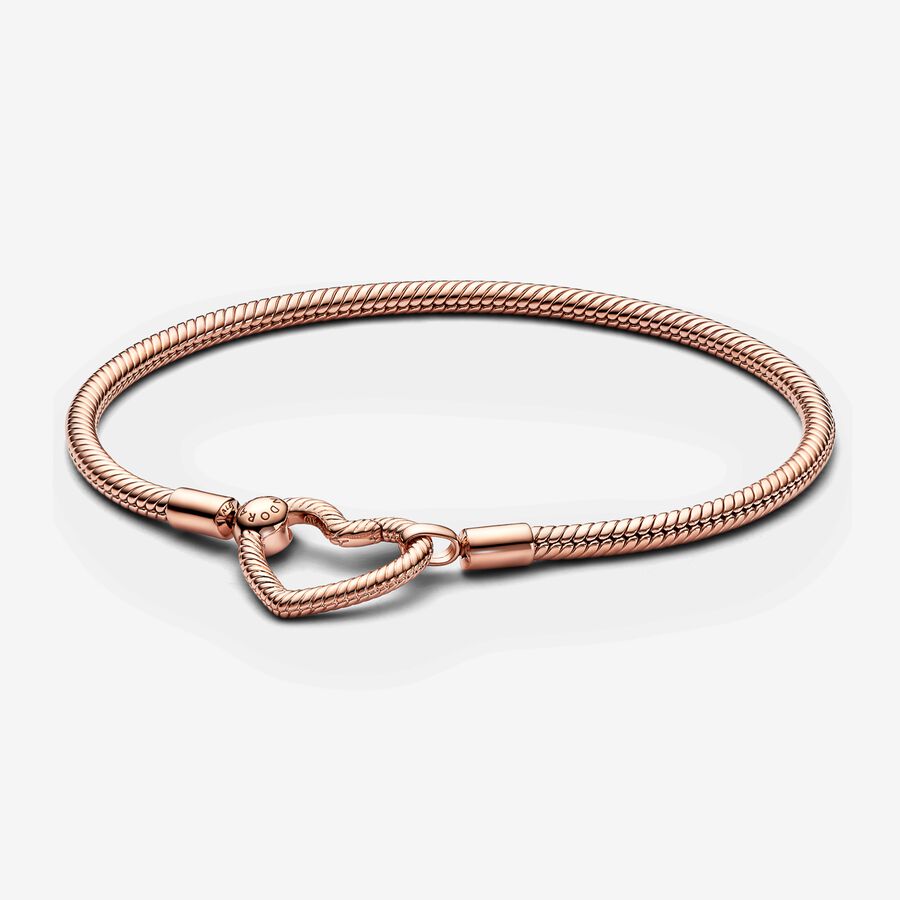 Pandora Moments Heart Closure Snake Chain Bracelet image number 0