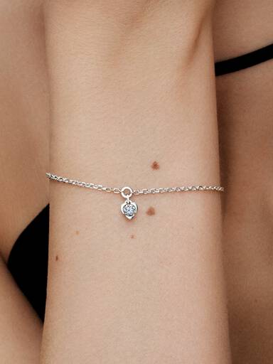 Heart sterling silver bracelet with 0.25 ct TW G-J VS+ round brilliant excellent cut lab-grown diamond