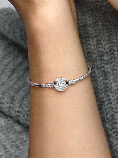 Pandora Moments Sparkling Crown O Snake Chain Bracelet