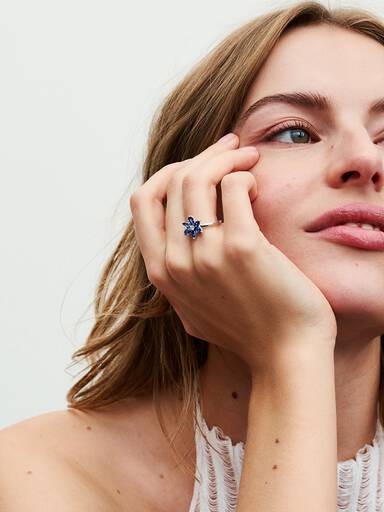 Sparkling Herbarium Cluster Ring
