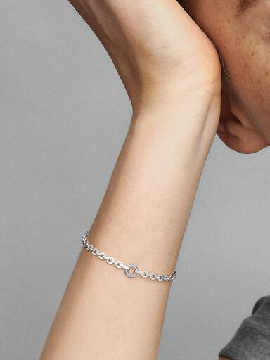 Pandora Signature Pavé Bold Chain Bracelet