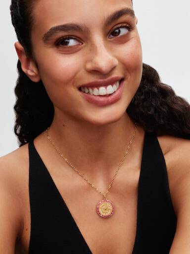 Pat McGrath The Beauty Mantra Medallion