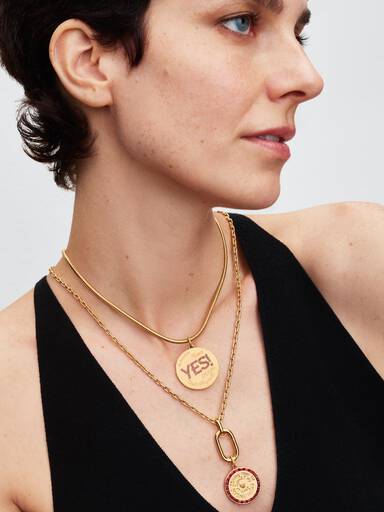 Pat McGrath The Beauty Mantra Medallion